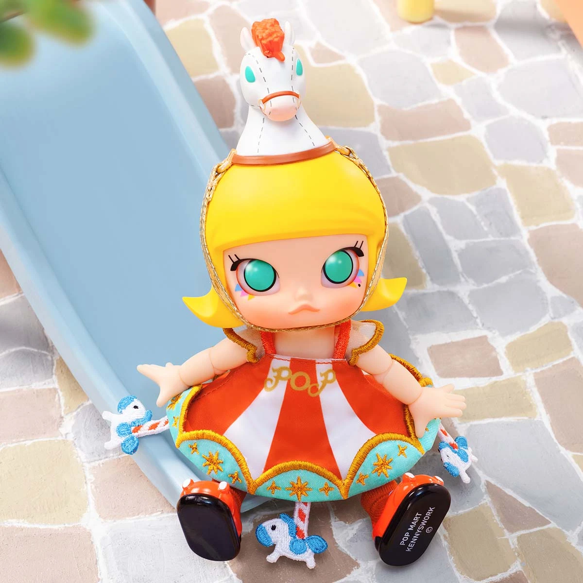 MOLLY Carousel Action Figure 5 MOLLY Carousel Action Figure - Image 5
