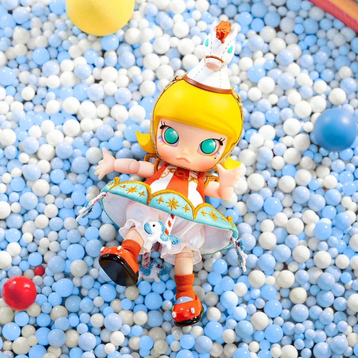 MOLLY Carousel Action Figure 6 MOLLY Carousel Action Figure - Image 6